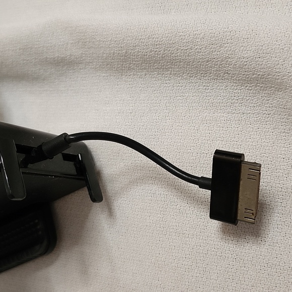 Excelvan Hands-Free Fm transmitter & Car Charger for IPhone/Ipod - Picture 7 of 16